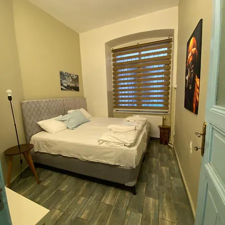 Taxim Sofa Apartmán *