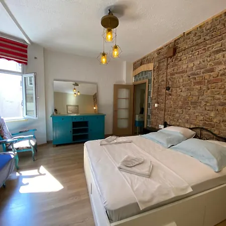 Taxim Sofa Apartment