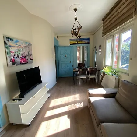 Taxim Sofa * איסטמבול