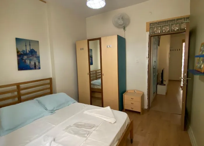 Taxim Sofa * Istanbul